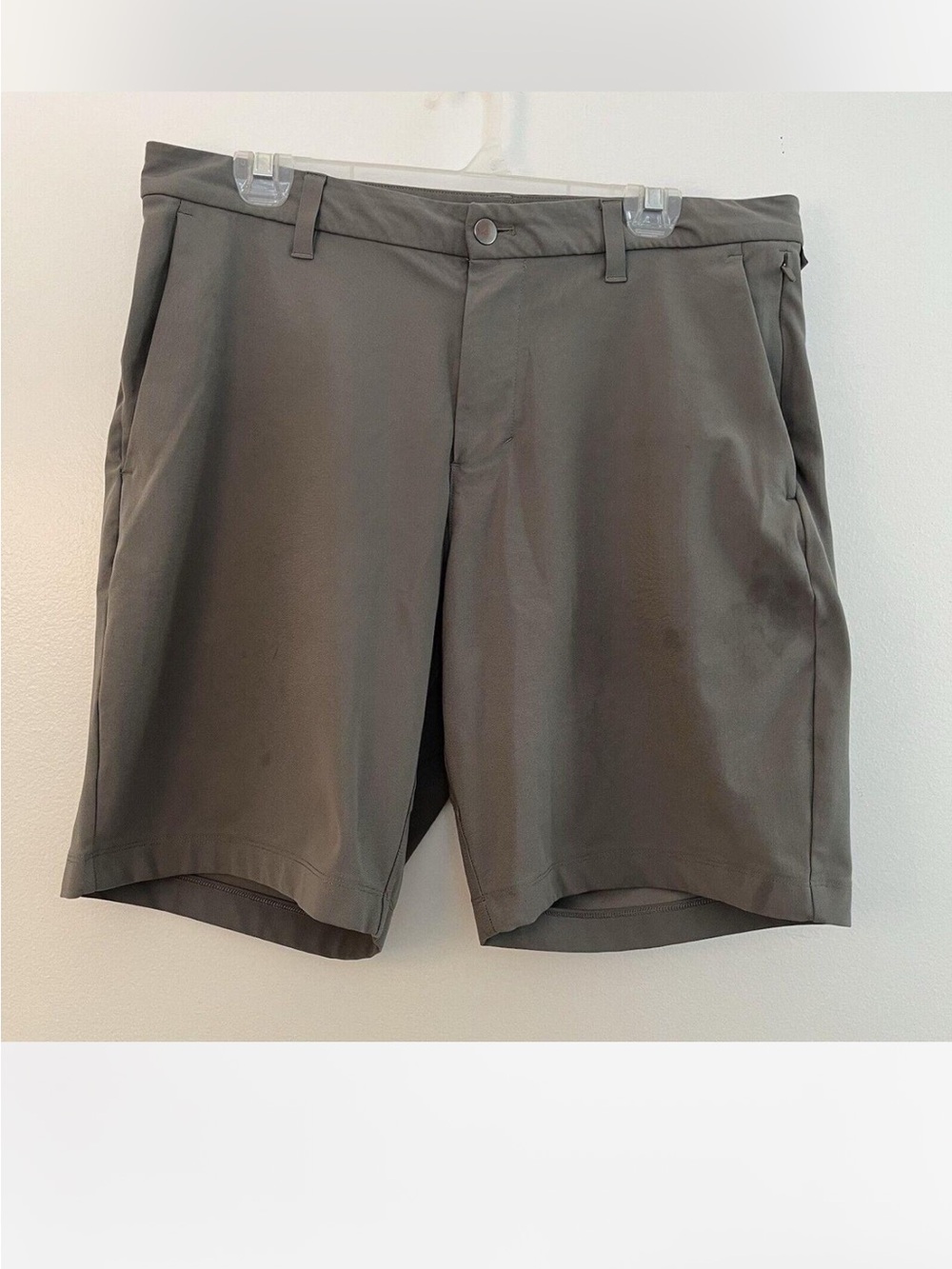 lululemon athletica Men's Charcoal Flat-Front Performance Shorts